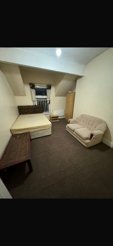 Double Room in Cheetham hill 