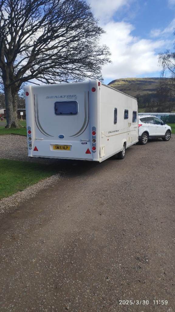 2010 Bailey Senator series 6 California Fixed bed