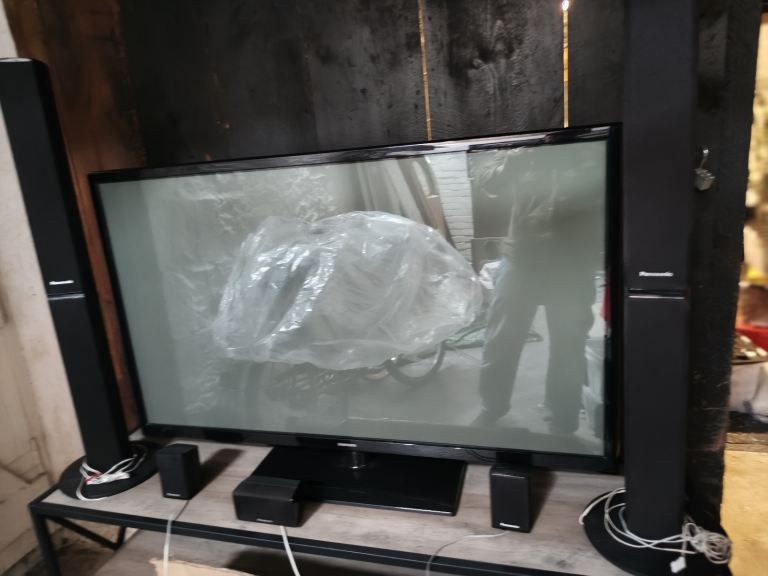 Samsung Plasma 51 inch TV Working plus sound bars 