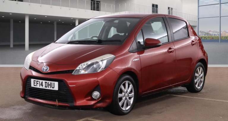 2014 Toyota Yaris 1.5 VVT-h Icon Plus CVT Euro 5 5dr HATCHBACK Petrol/Electric Hybrid Automatic