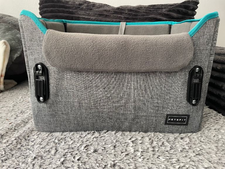 Petsfit booster seat