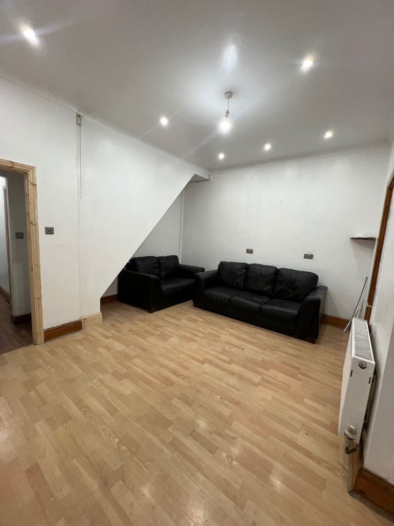 4 bedroom property for rent in bolton BL1 