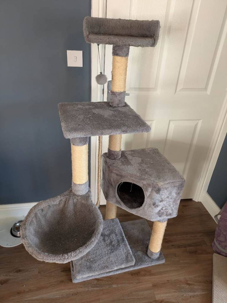 Cat Tree & Scratching Post Grey