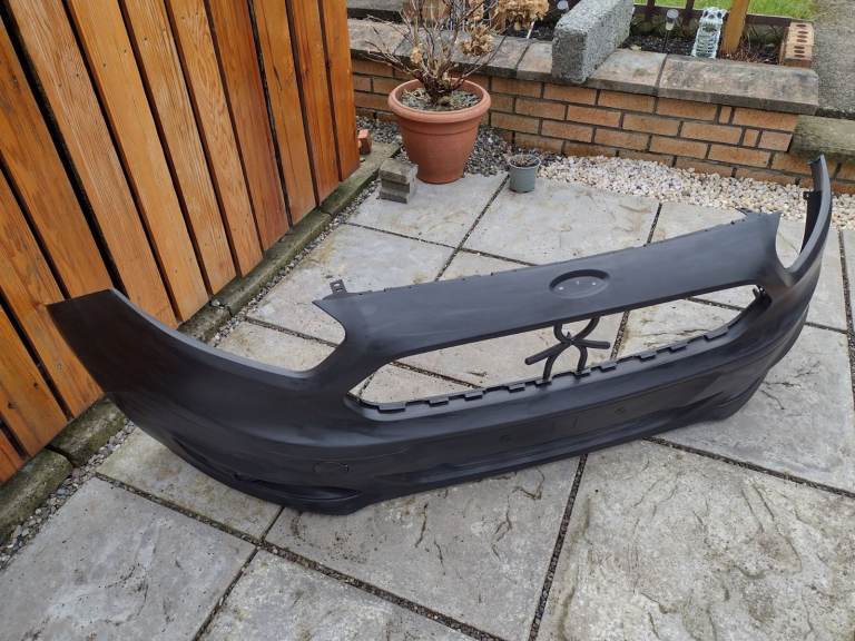 Ford Courier Van front bumper