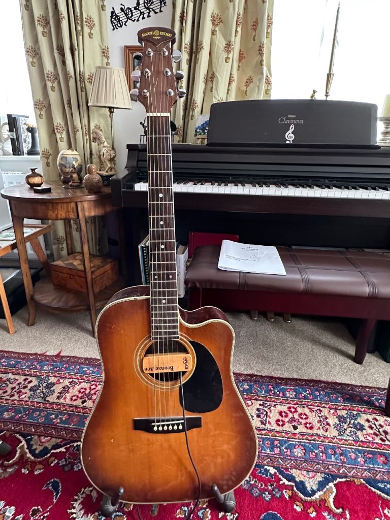Suzuki Nagoya Vintage Guitar