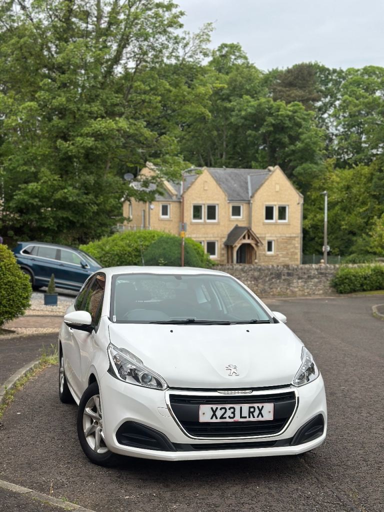 Peugeot, 208, Hatchback, 2016, Manual, 1199 (cc), 3 doors
