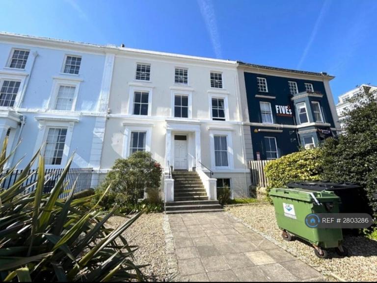 1 bedroom flat in Quayside, Falmouth, TR11 (1 bed) (#2803286)