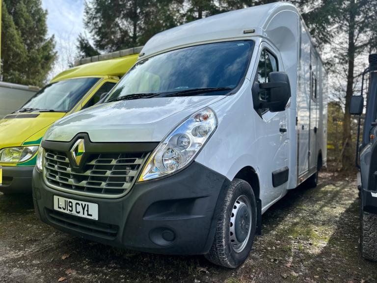 2019 Renault Master LL35dCi 135 Business Low Roof Platform Cab PLATFORM CAB Diesel Manual
