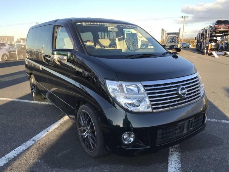NISSAN ELGRAND E51 3.5 V6 350 X 8 SEATS TWIN SUNROOFS 2009