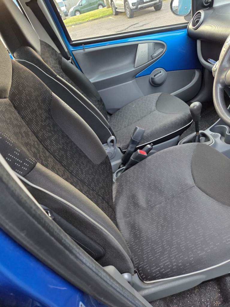 Peugeot, 107, Hatchback, 2011, Manual, 998 (cc), 5 doors