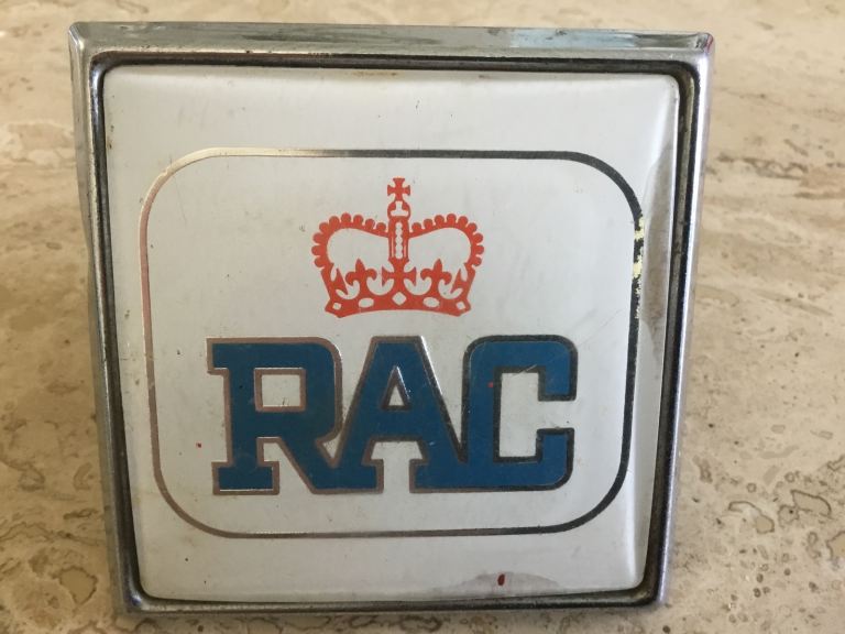 RAC Grill badge