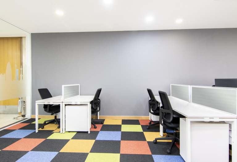 London - E145AA \ Shared Office Space with Flexible Terms