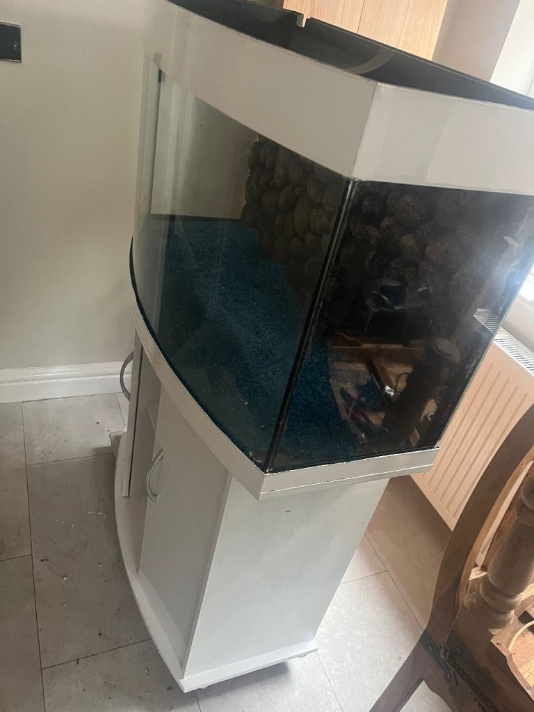 White Aquarium with Stand – Good Condition