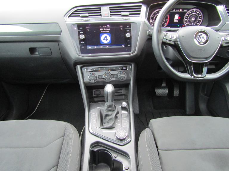 2017 Volkswagen Tiguan 2.0 TSi 180 4Motion SEL 5dr DSG ESTATE Petrol Automatic