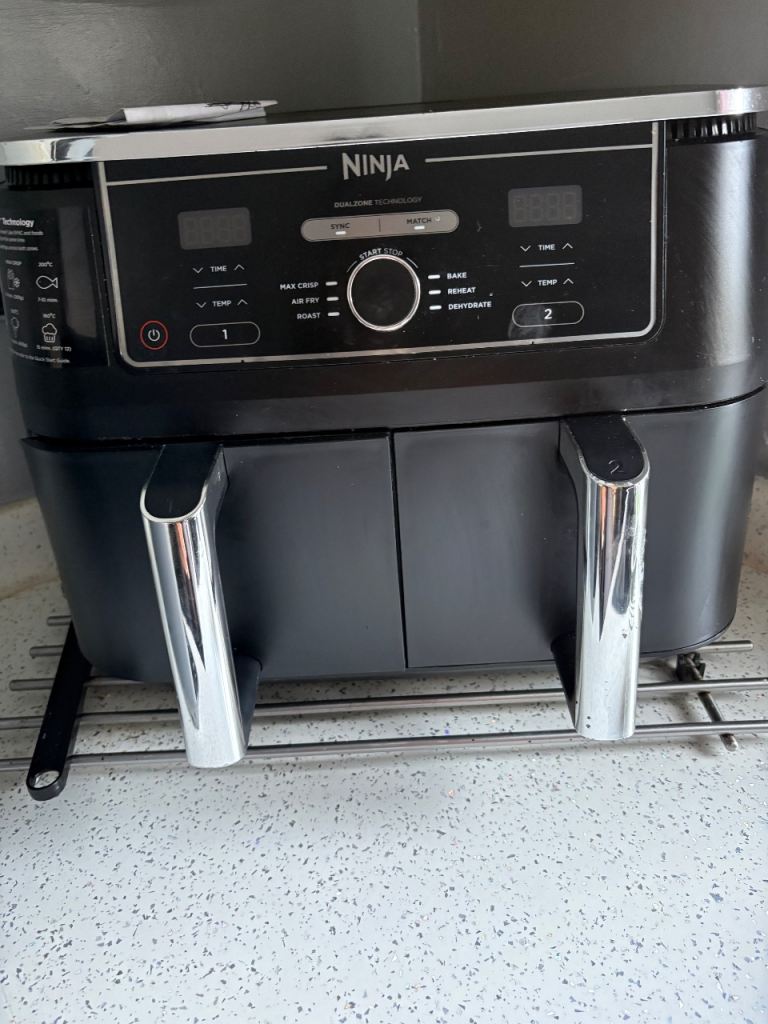 Ninja Dual Zone Air Fryer - Black, 
