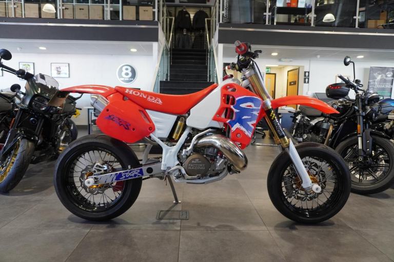 Honda CR500R, 2015. Red Only £10995