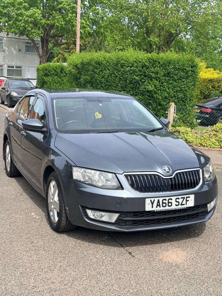 Skoda, OCTAVIA, Hatchback, 2017, Manual, 1598 (cc), 5 doors