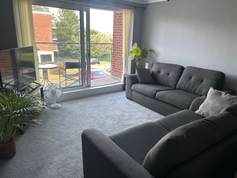 Double Room available in Southbourne 