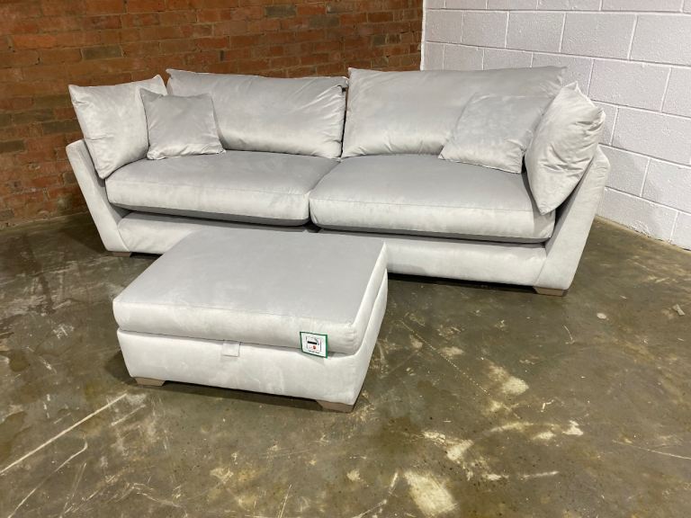NEW EX DISPLAY FURNITURE VILLAGE TALLUA SILVER GREY 4 SEATER SPLIT SOFA UPTO 65% OFF RRP