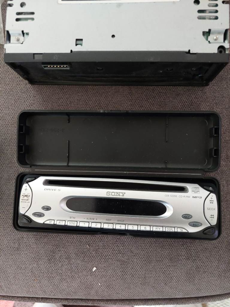 Sony Xplod detachable face  car cd/ mp3 player