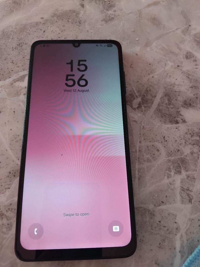 Smartphone in Good Condition – Black