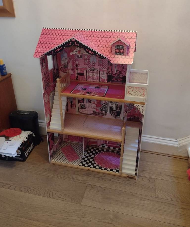 Large dolls house