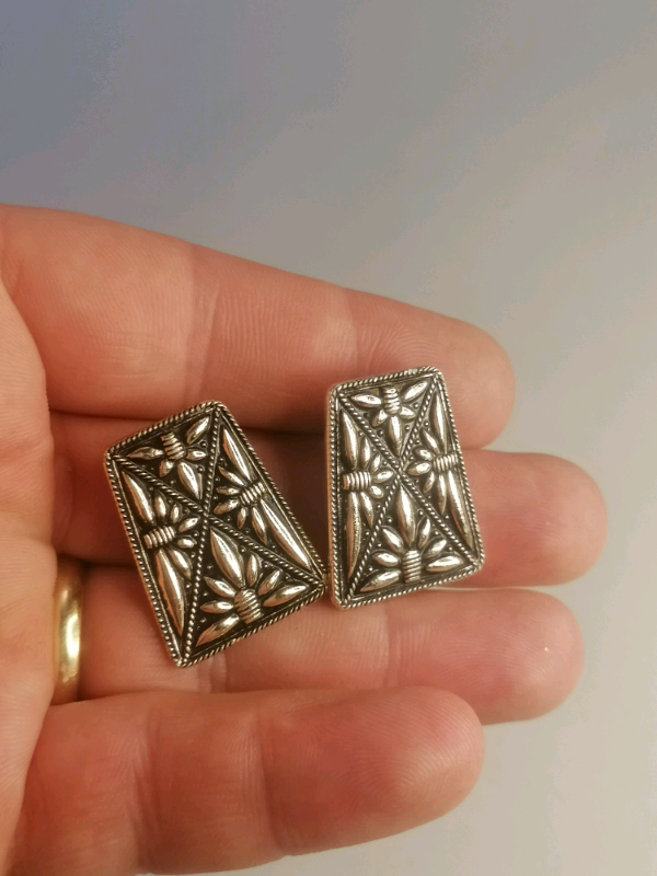 2x Vintage nice clips. 