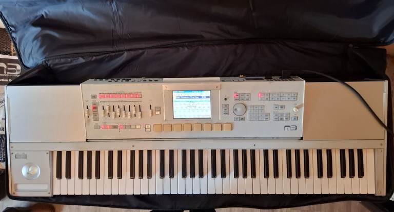 Korg M3 Xpanded (73 key) Synth with case & PSU