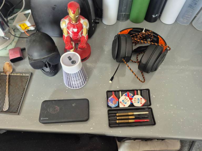 Set of Darts with Flights and Case – Good Condition