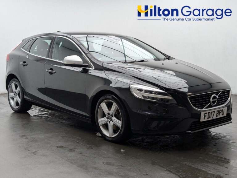 2017 Volvo V40 2.0 T2 R-Design Hatchback 5dr Petrol Manual Euro 6 (s/s) (122 ps) WINTER PA HATCHB...
