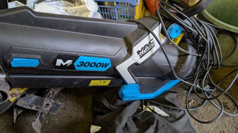 Tiller/rotavator and leaf blower