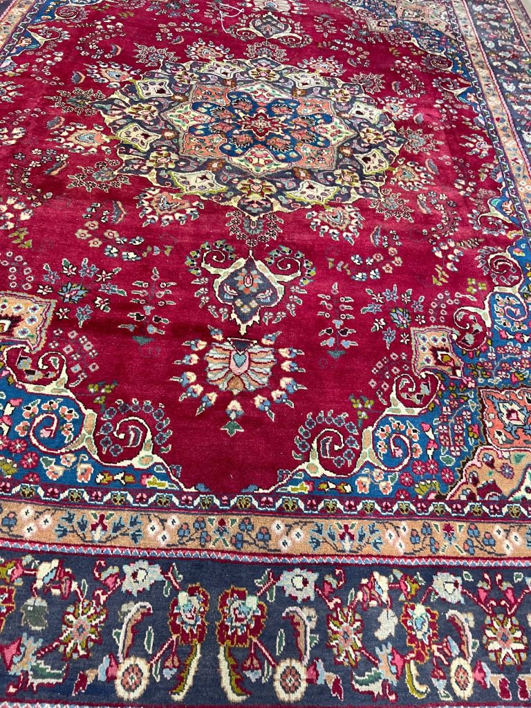 Persian sarough rug 300x390cm