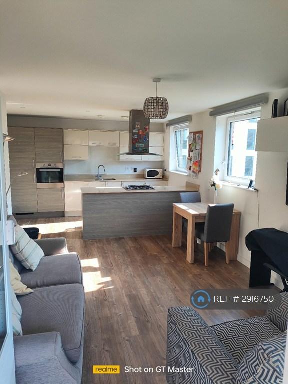 2 bedroom flat in Watson Heights, Chelmsford, CM1 (2 bed) (#2916750)