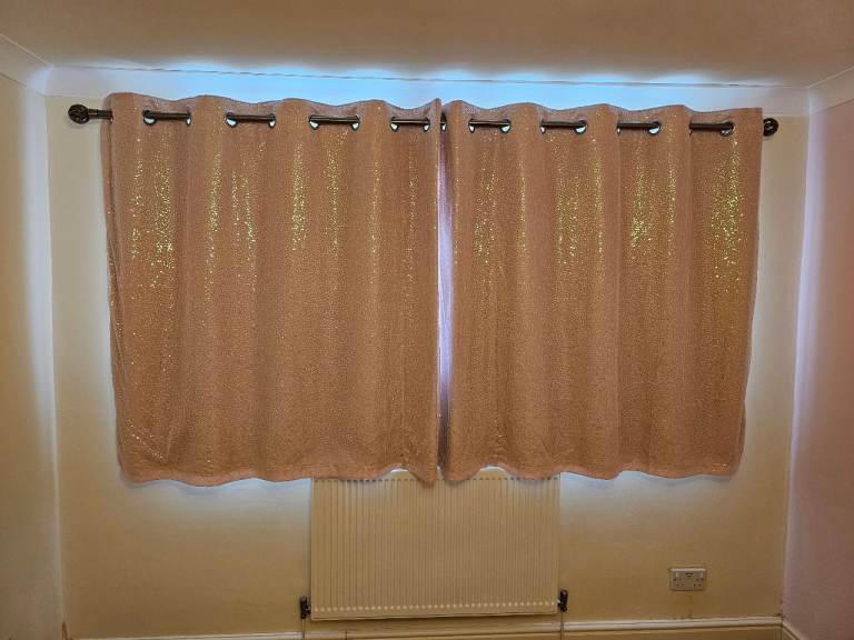 Pink Eyelet Curtains with Subtle Glitter – Good Condition
