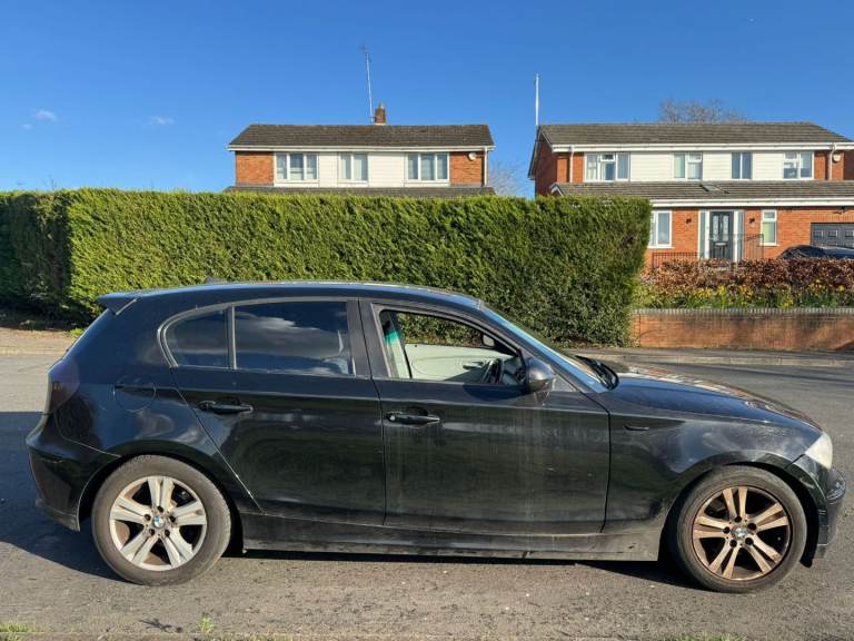 BMW, 1 SERIES, Hatchback, 2010, Semi-Auto, 1995 (cc), 5 doors