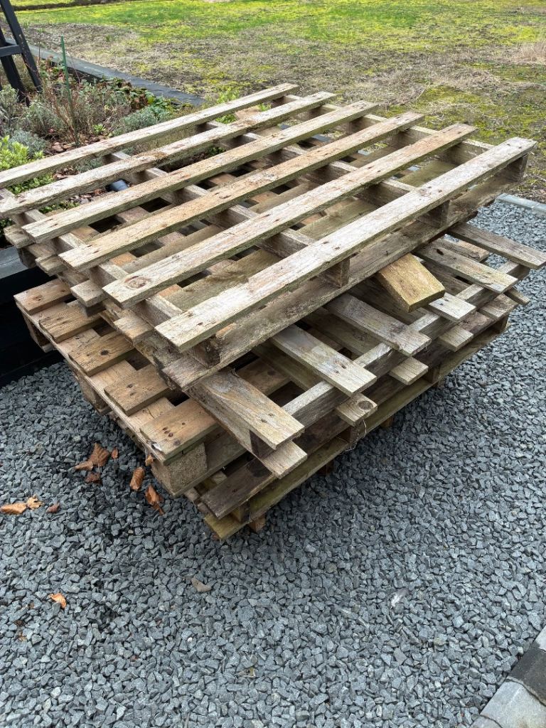 11 Wooden Pallets FREE