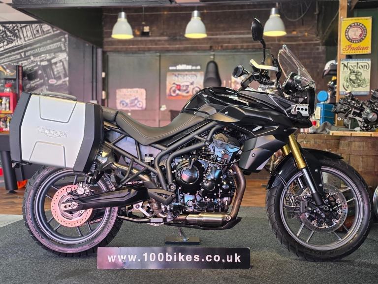 2014/64 TRIUMPH TIGER 800 LUGGAGE, LOW SEAT 9,000 MILE'S 
