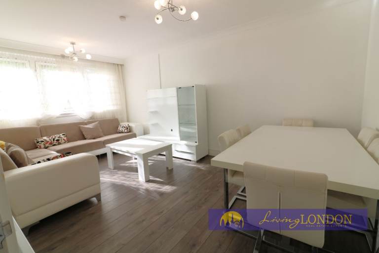 2 Bed Flat to Rent in Lillingston House N7