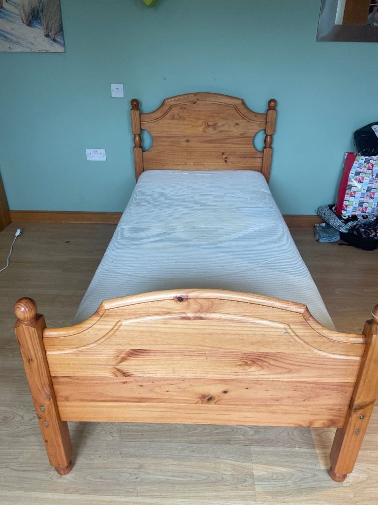 Single bed with mattress 