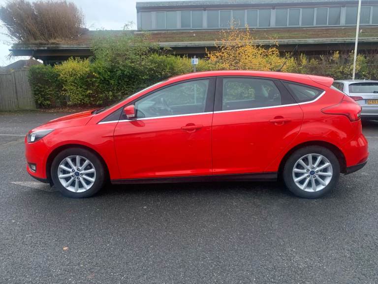 FORD FOCUS  1.0t ECOBOOST  TITANIUM  2016 IN VGC  NEW BELTS NEW SERVICE WARRANTY GIVEN