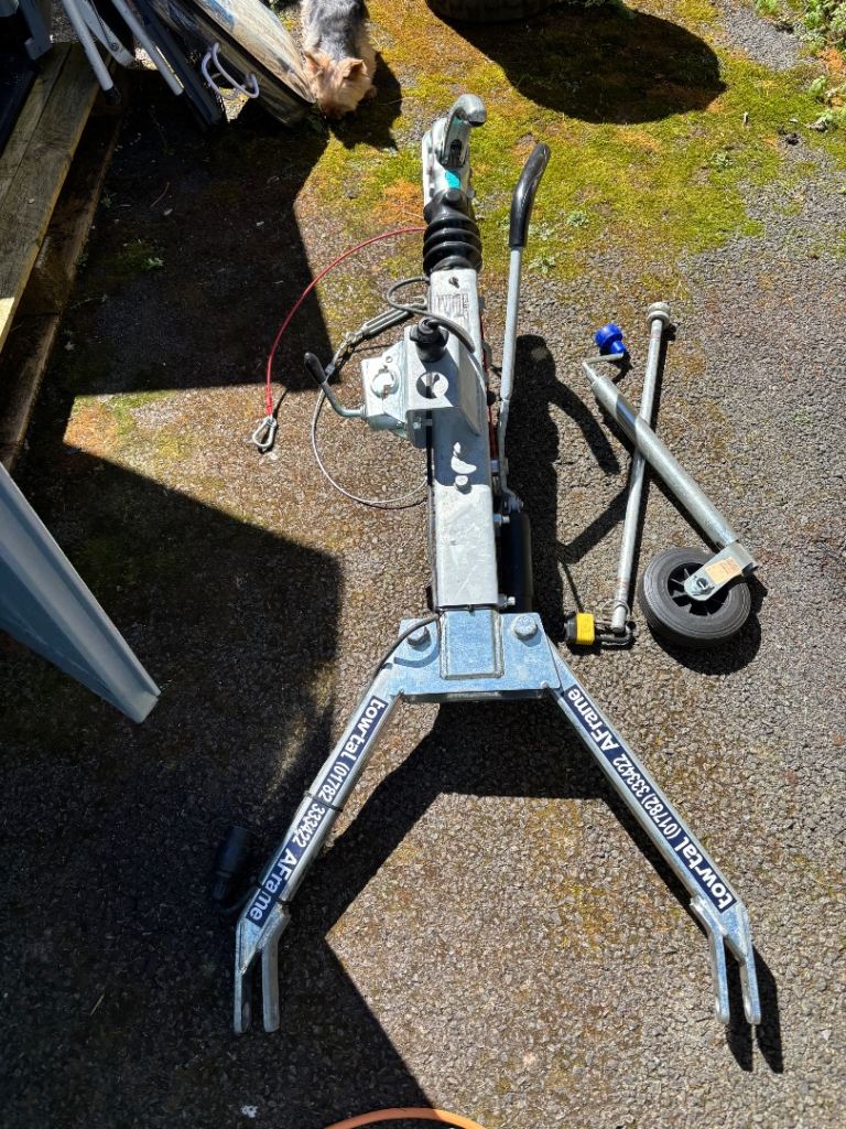 Tow Tal A Frame used on a  Skoda Citigo car. Great condition. Original cost £1000 plus fixing