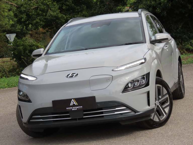 2023 Hyundai KONA 39kWh Premium SUV 5dr Electric Auto (10.5kW Charger) (136 ps) SUV Electric Auto...