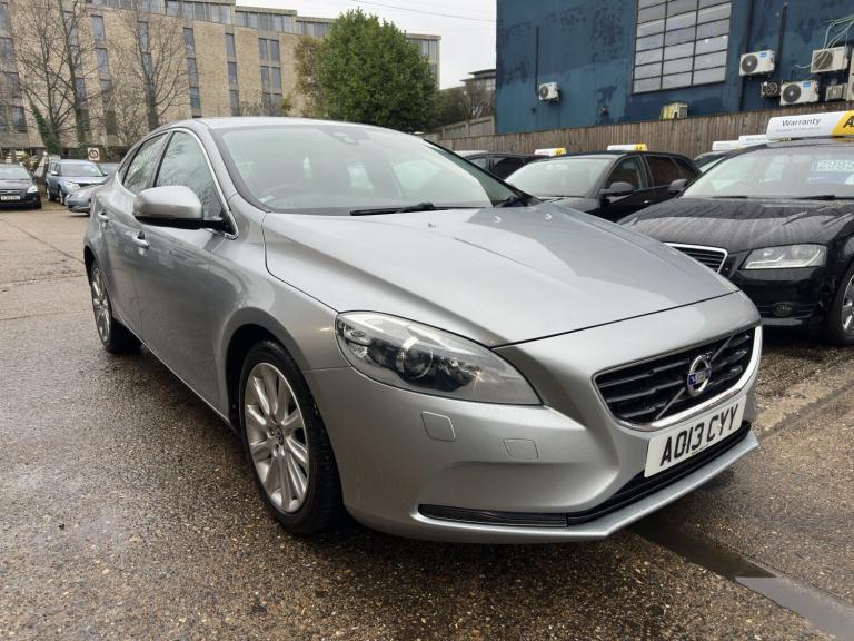 VOLVO V40 1.6 D2 SE Lux 2013