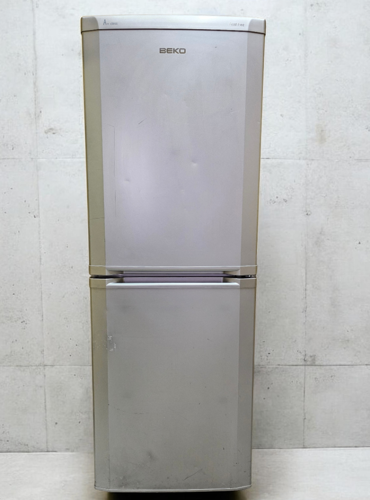 BEKO A+CLASS ENERGY FROST FREE SILVER FRIDGE FREEZER DELIVERY AVAILABLE 