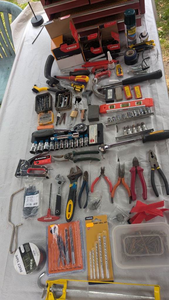 Tool box with tools 