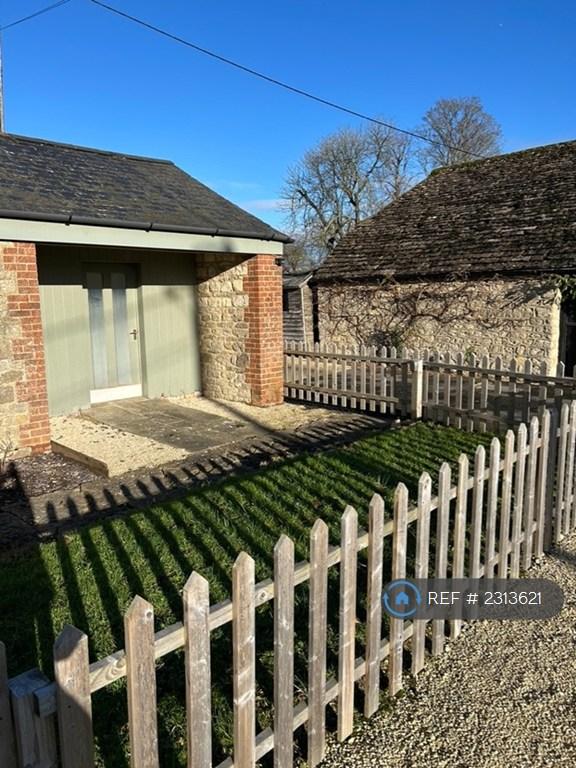 1 bedroom house in Bentham Stables, Purton, Swindon, SN5 (1 bed) (#2313621)