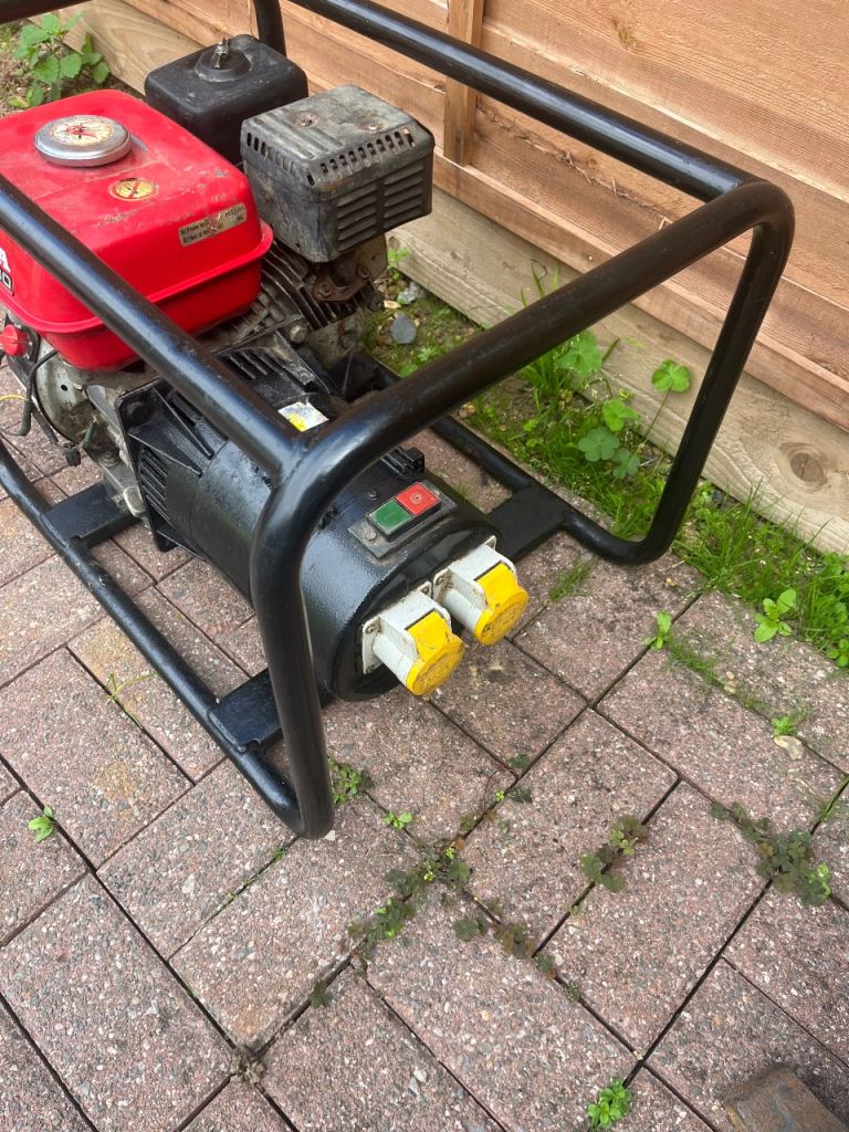 Honda 110v EC2500 Generator – Good Working Order, £120.00 for Sale
