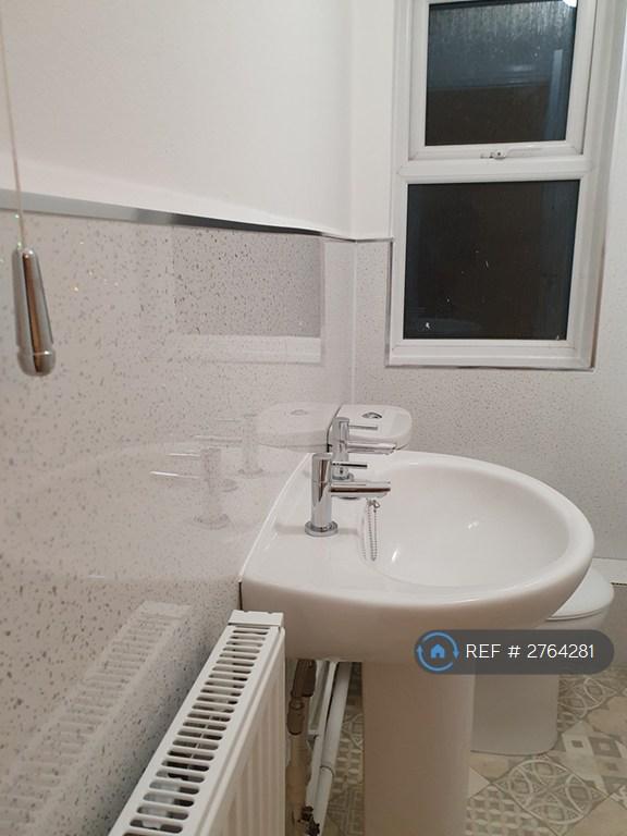 2 bedroom flat in Yarborough Road, Lincoln, LN1 (2 bed) (#2764281)