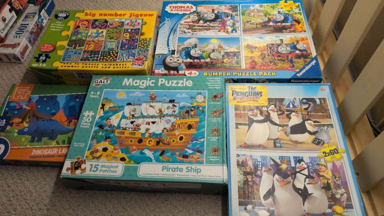 Kids Jigsaw Puzzles Bundle - Thomas, Dinosaurs, Pirates, Penguins