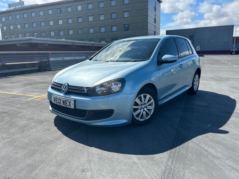 VOLKSWAGEN GOLF 1.6 TDI S BLUEMOTION